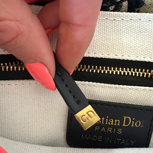 Christian Dior saddle bag - Picture 7 of 11